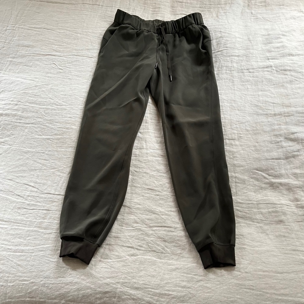 Lululemon On The Fly Jogger - Picture 2 of 8